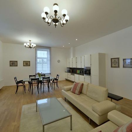 Kolonada luxury 2 bedroom apartment Snezka Mariënbad Buitenkant foto